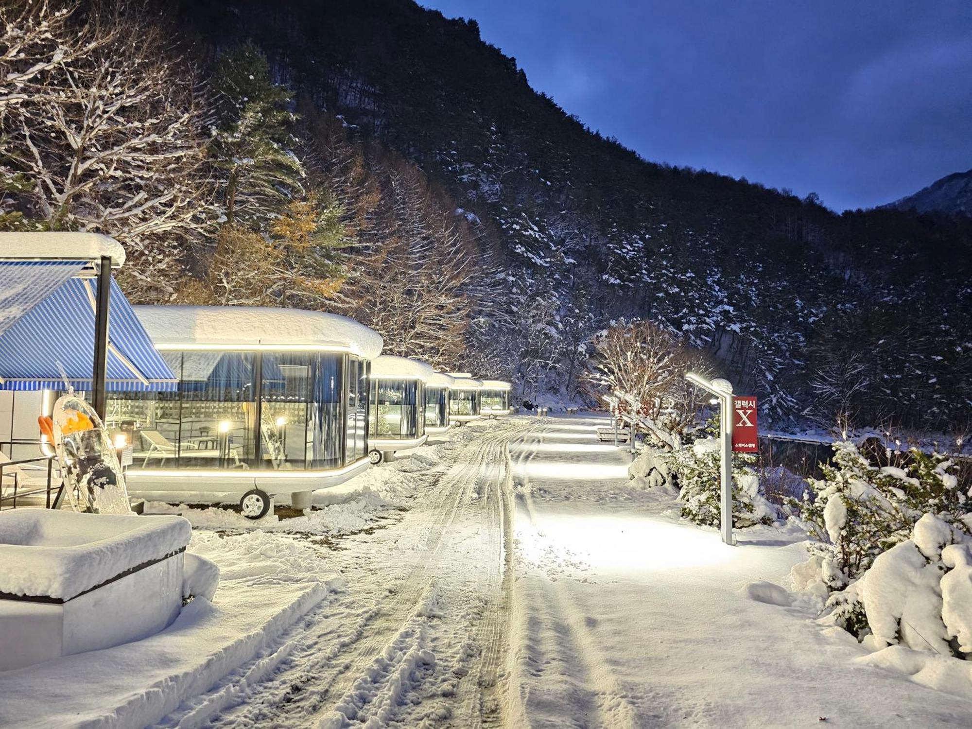 Galaxy X Hotel Type Caravan Glamping & Pension Pyeongchang Buitenkant foto